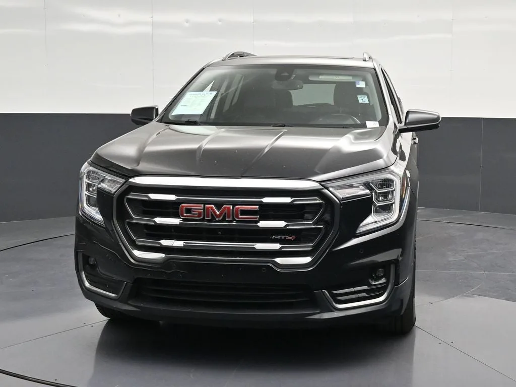 2023 GMC Terrain AT4 photo 6