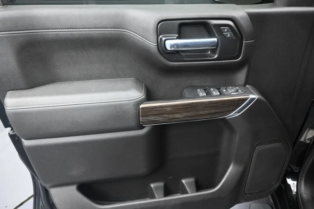 2020 Chevrolet Silverado 1500 LT photo 11