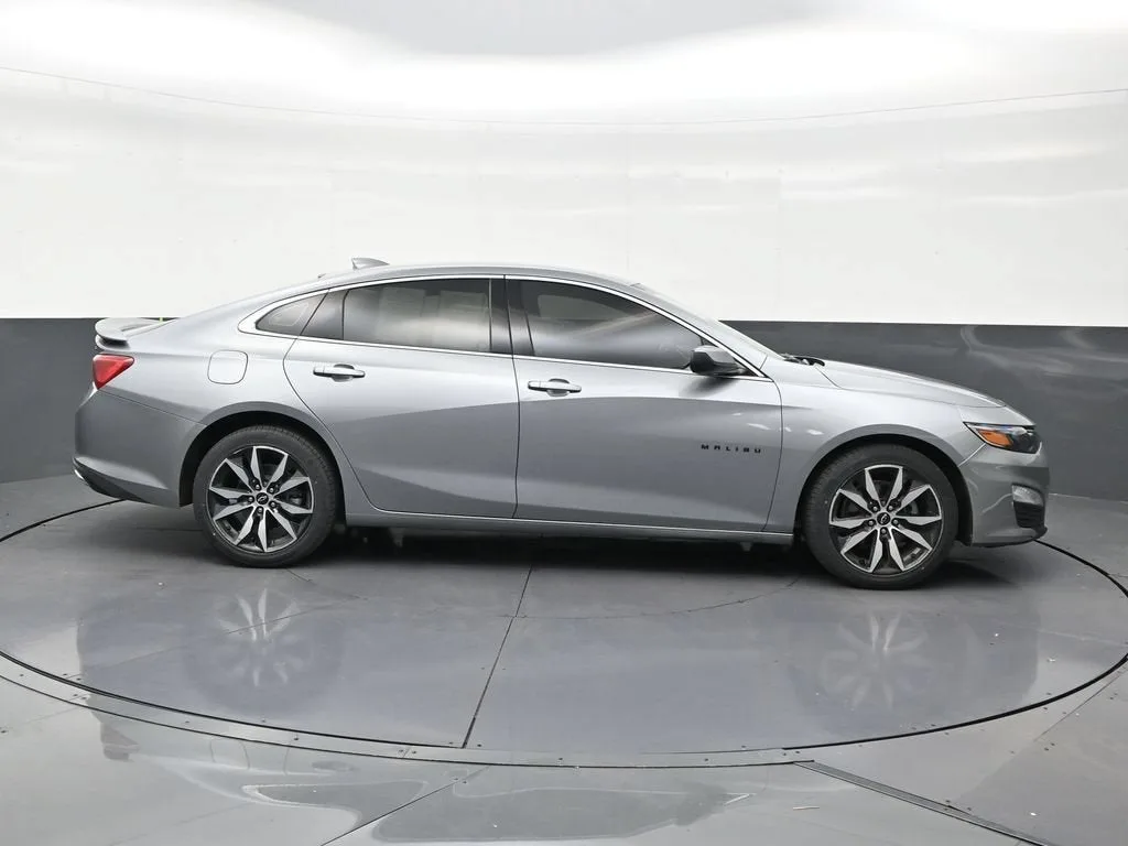 2024 Chevrolet Malibu RS photo 6