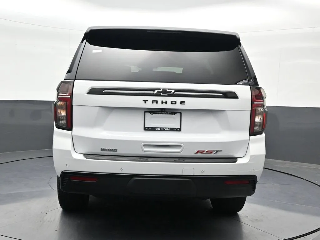 2024 Chevrolet Tahoe RST photo 4