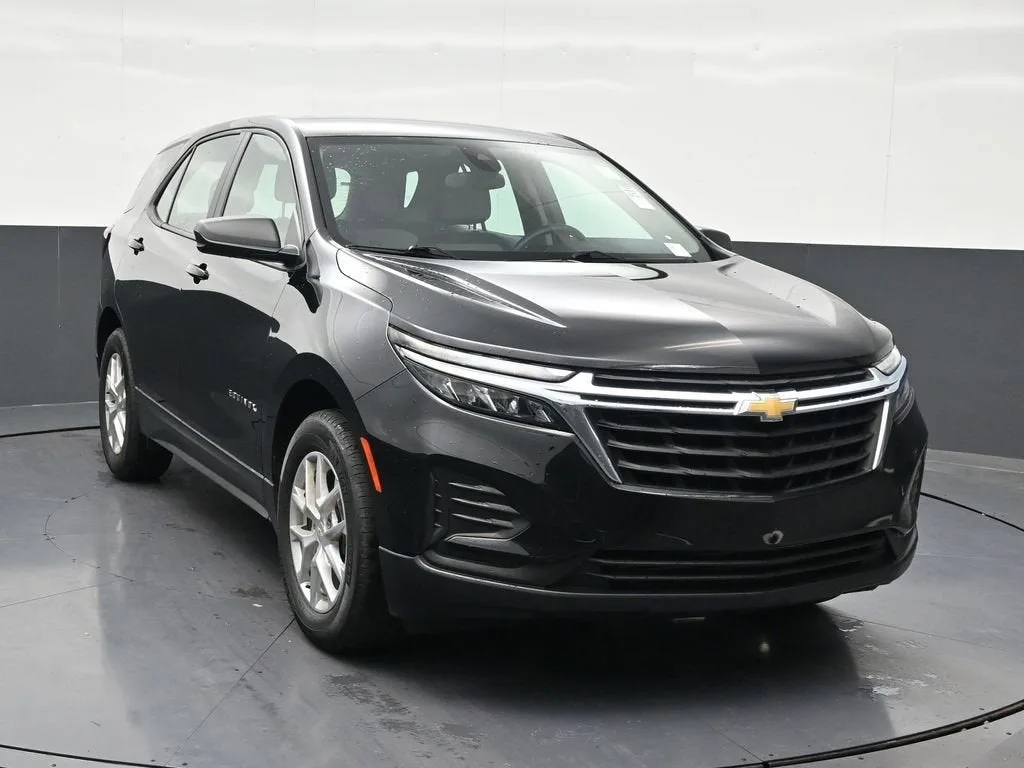 2024 Chevrolet Equinox LS photo 8