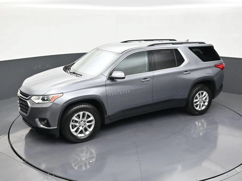 2021 Chevrolet Traverse LT Cloth photo 12