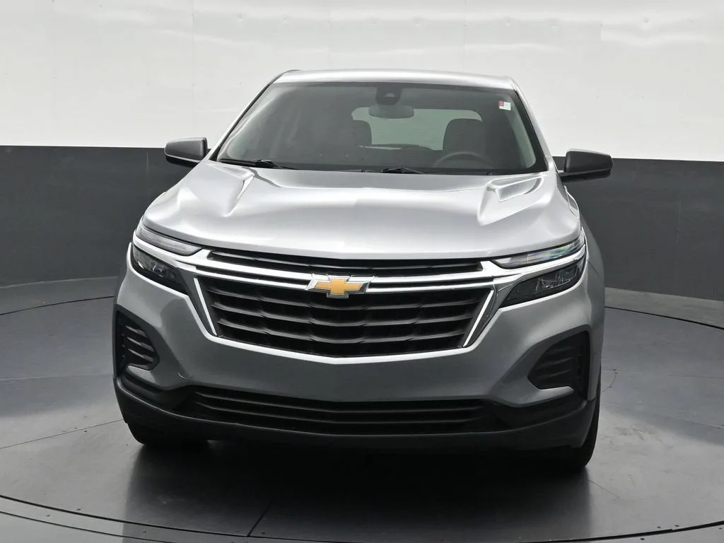 2023 Chevrolet Equinox LS photo 9