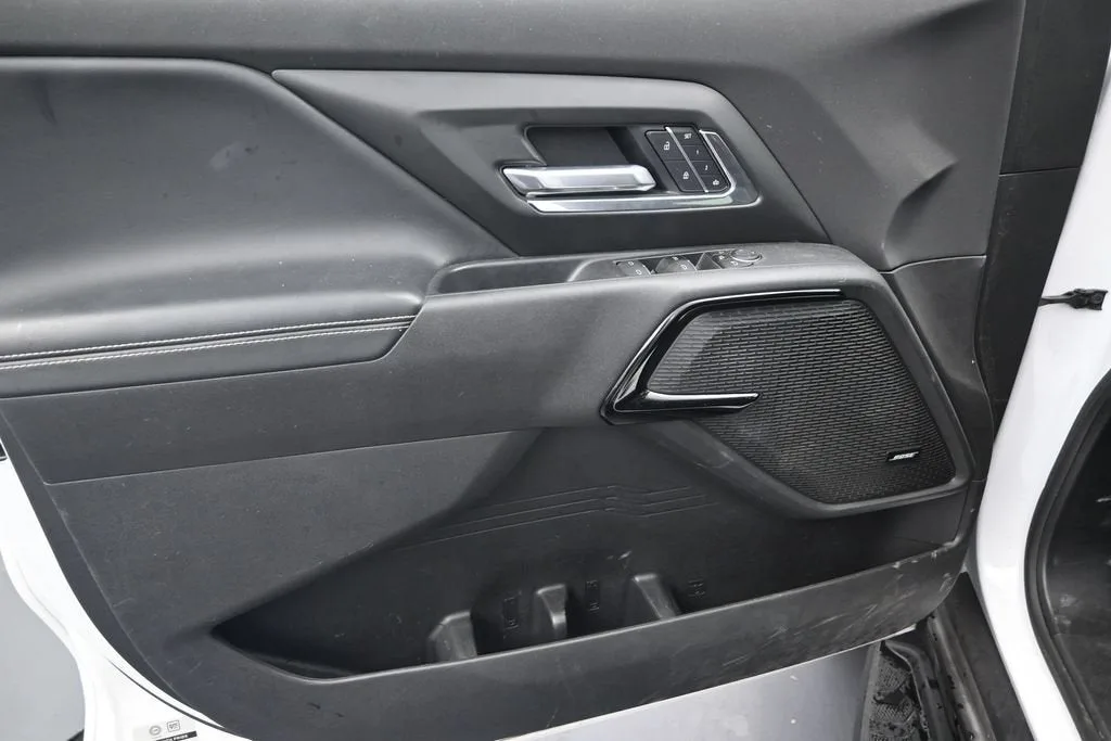2025 Chevrolet Silverado EV LT - Extended Range photo 11