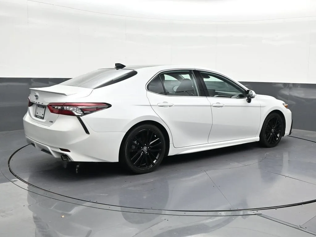 2023 Toyota Camry XSE photo 5