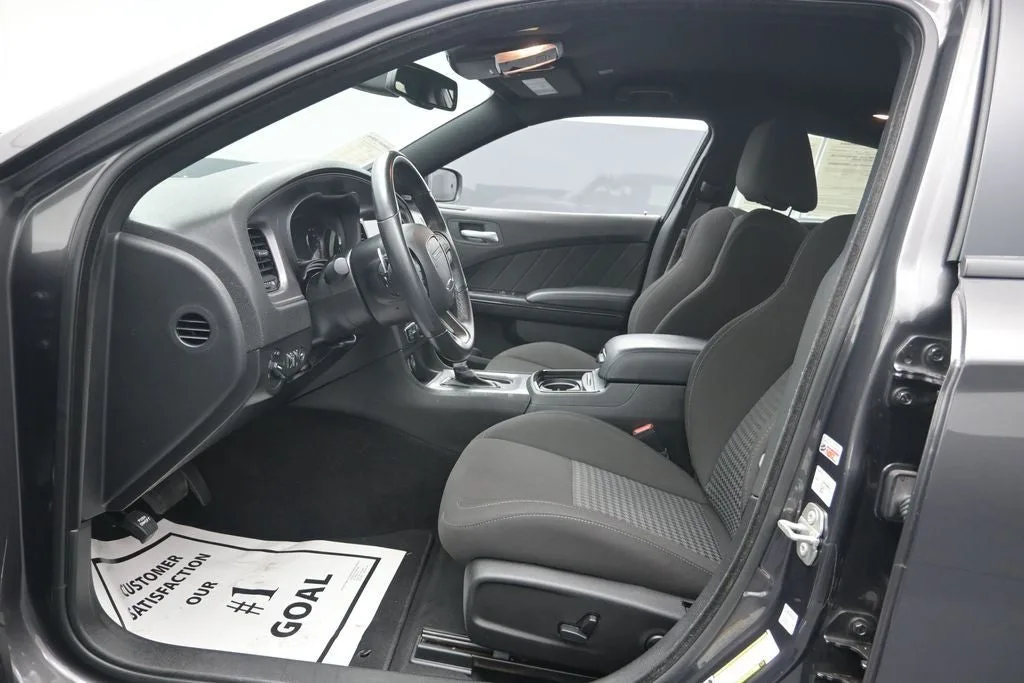 2023 Dodge Charger R/T photo 10