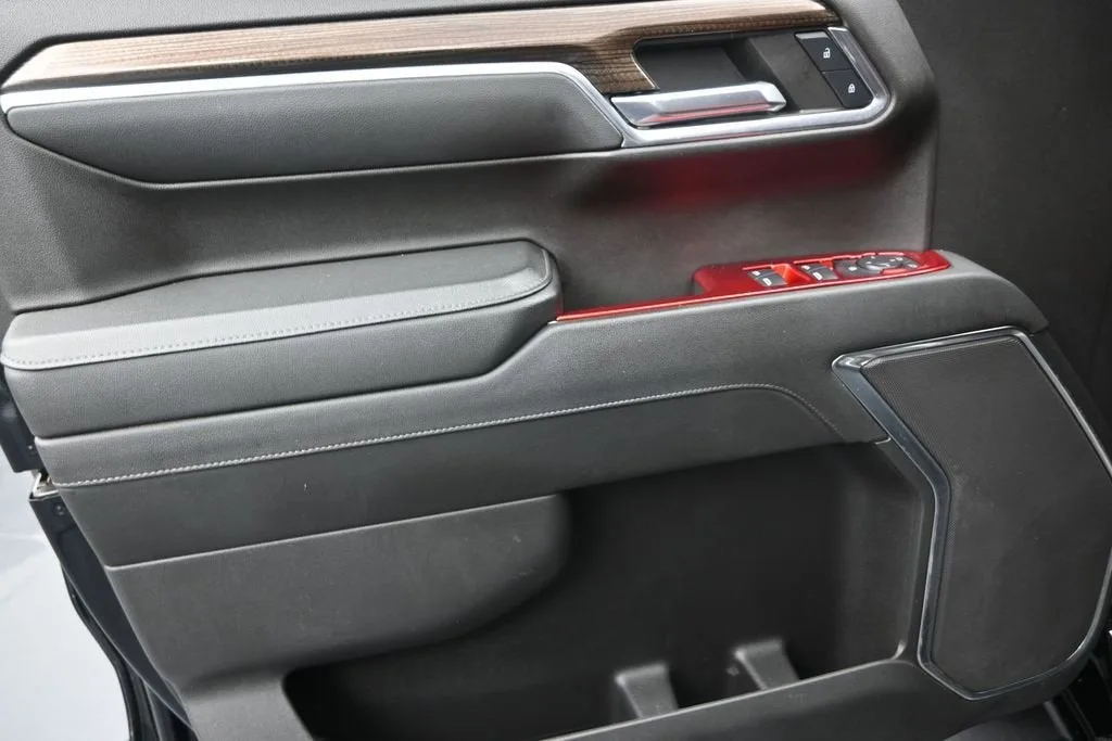 2024 Chevrolet Silverado 1500 LT Trail Boss photo 11