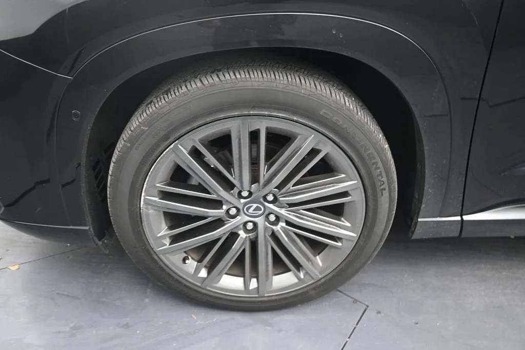 2026 Lexus TX 350 Luxury photo 9