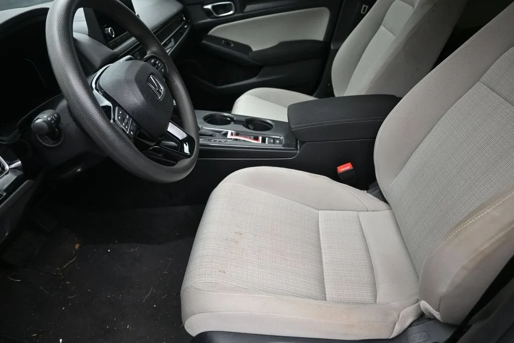 2024 Honda Civic Sedan LX photo 11