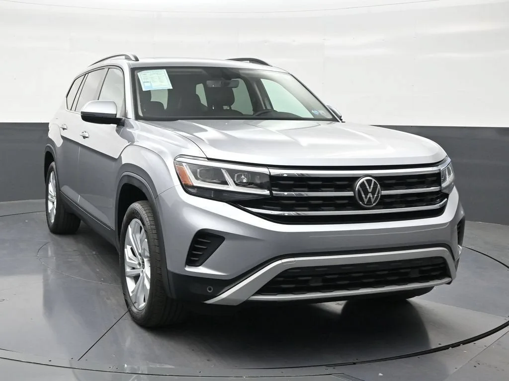 2022 Volkswagen Atlas 2.0T SE w/Technology photo 7