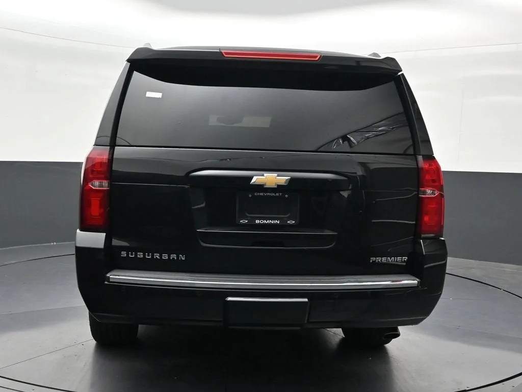 2020 Chevrolet Suburban Premier photo 4