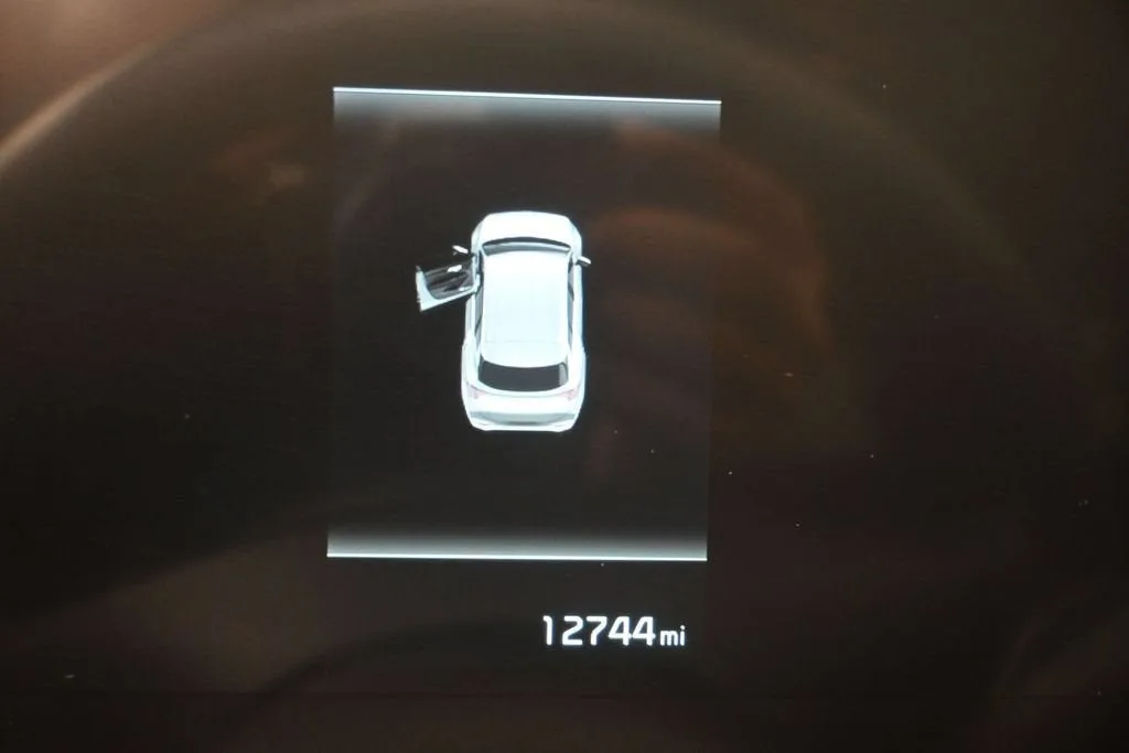 2023 Kia Sportage EX photo 10