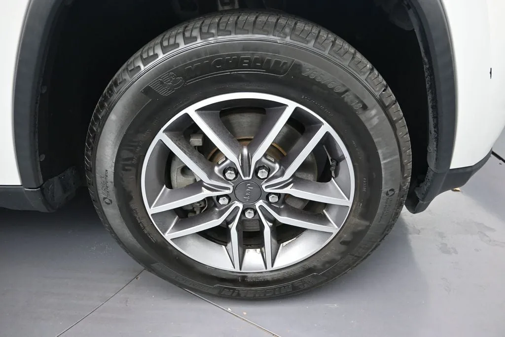 2021 Jeep Grand Cherokee Limited photo 9