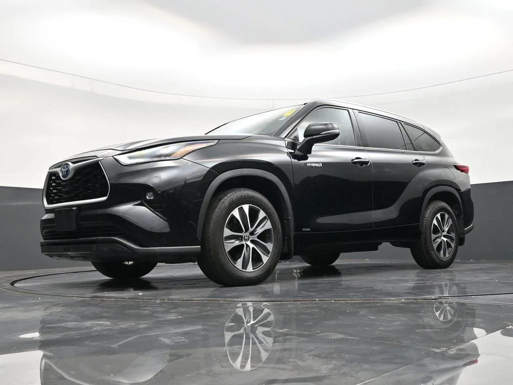 2021 Toyota Highlander Hybrid XLE photo 20