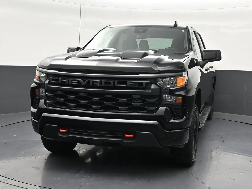 2023 Chevrolet Silverado 1500 Custom Trail Boss photo 9