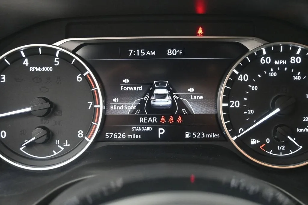 2022 Nissan Rogue SV FWD photo 9