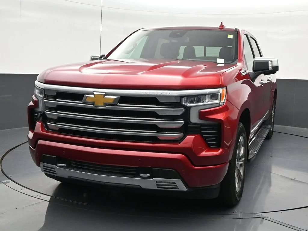 2024 Chevrolet Silverado 1500 High Country photo 9