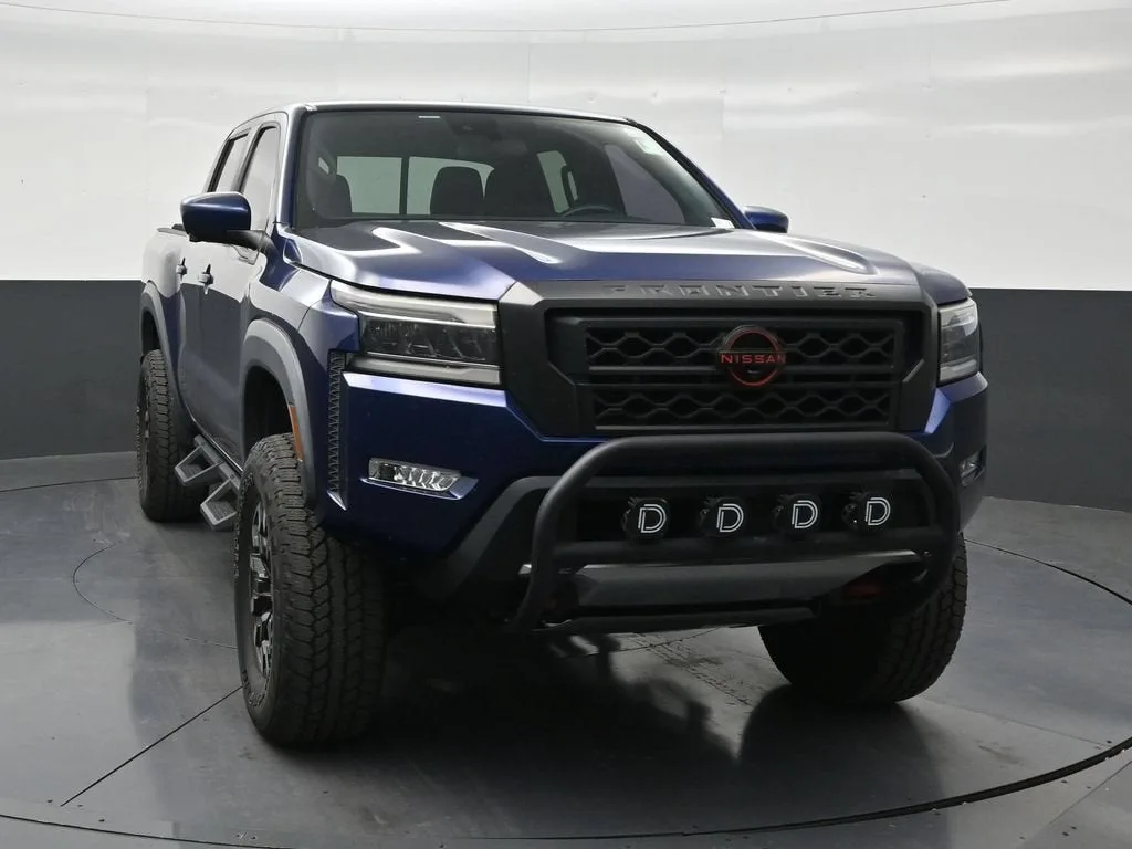 2022 Nissan Frontier Crew Cab PRO-4X 4x4 photo 7