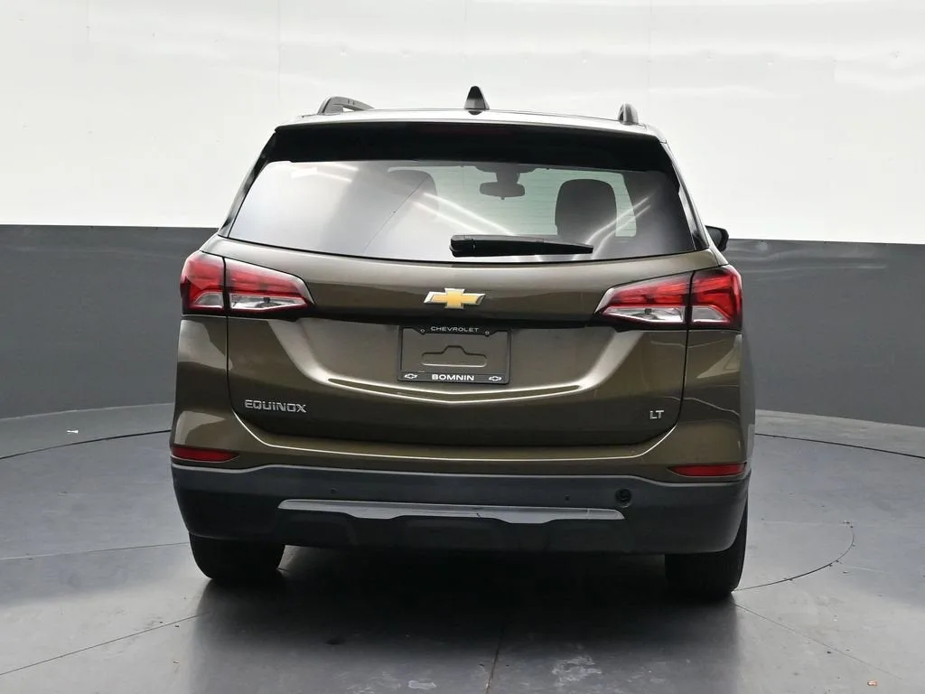 2023 Chevrolet Equinox LT photo 4