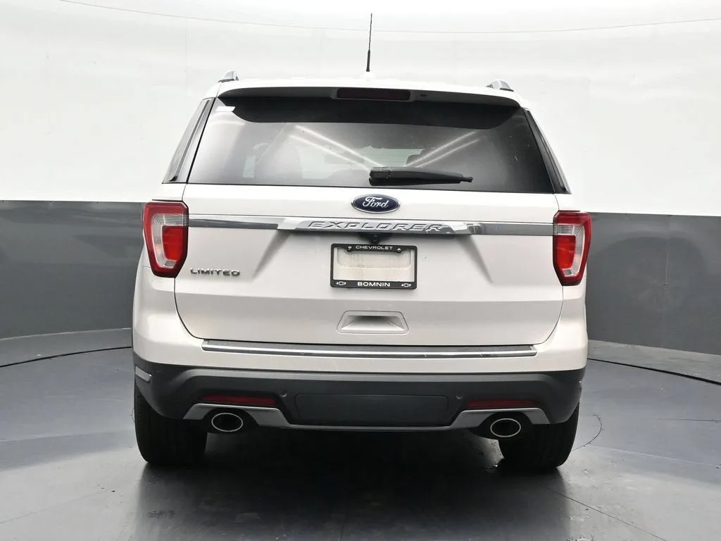 2019 Ford Explorer Limited photo 4