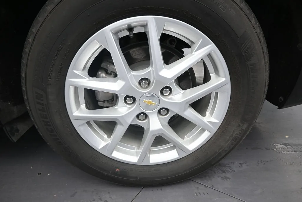 2022 Chevrolet Equinox LS photo 10