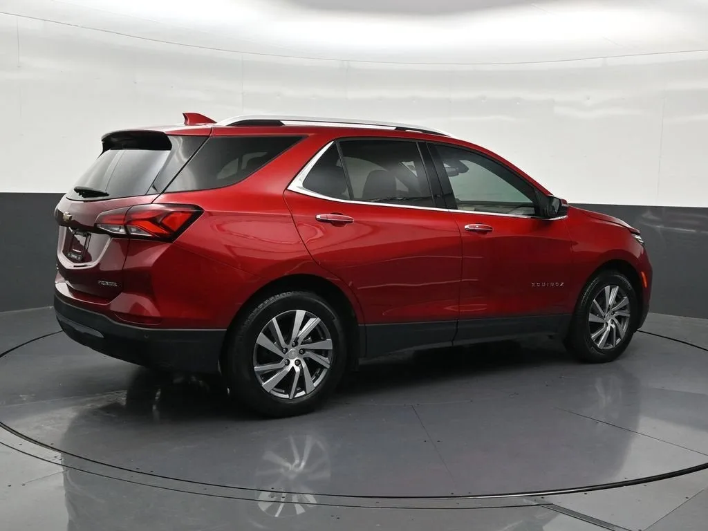 2024 Chevrolet Equinox Premier photo 5