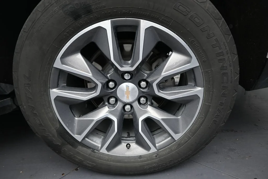 2024 Chevrolet Tahoe LT photo 10