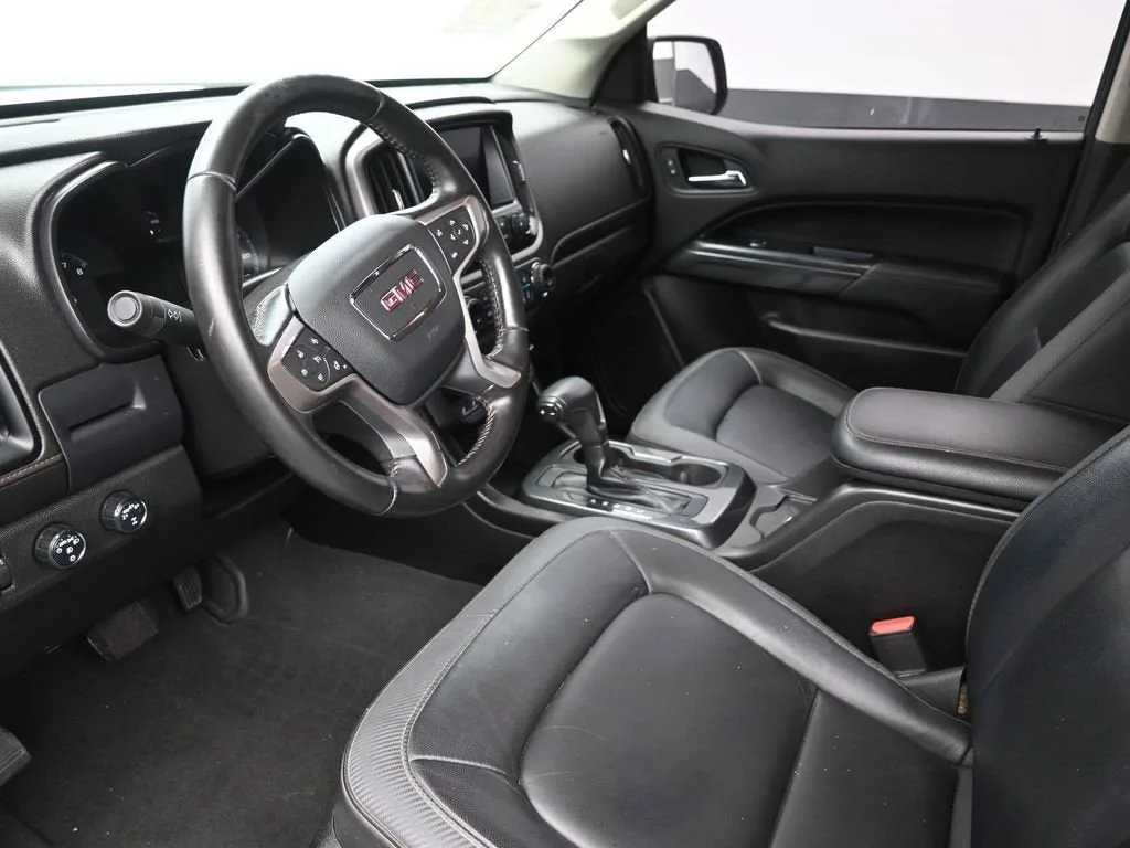 2021 GMC Canyon AT4 - Leather photo 11