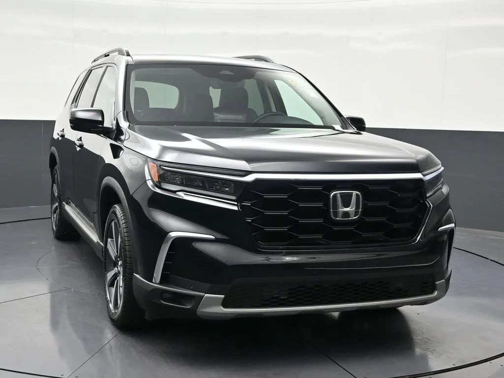 2025 Honda Pilot Touring photo 7