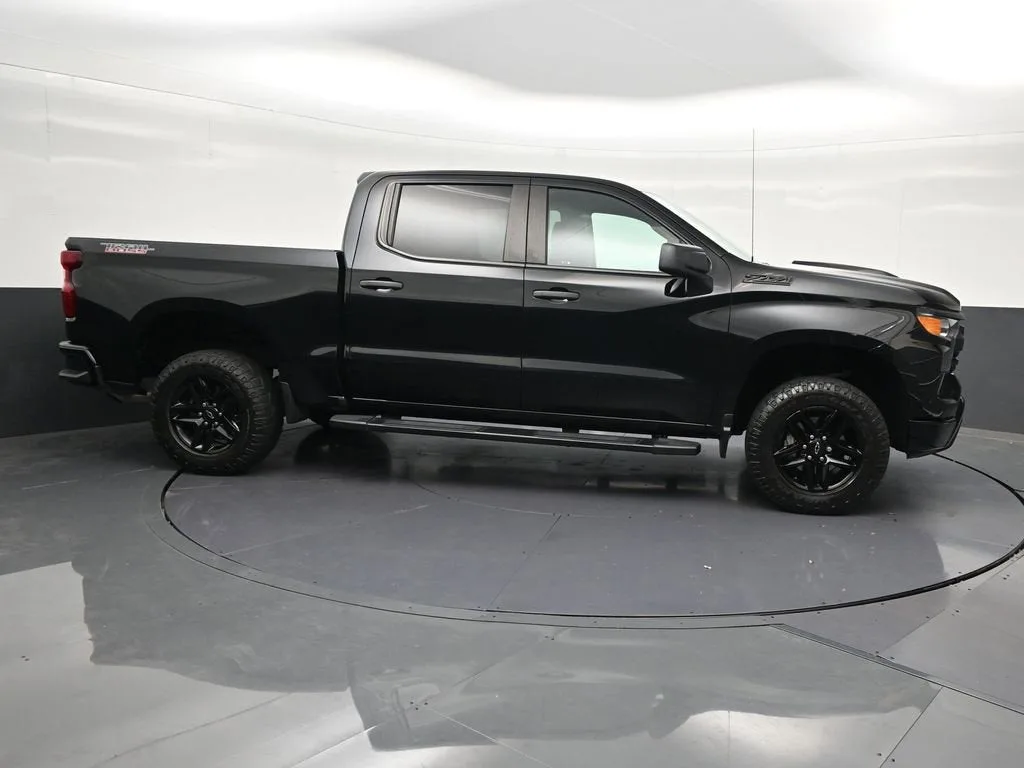 2023 Chevrolet Silverado 1500 Custom Trail Boss photo 7