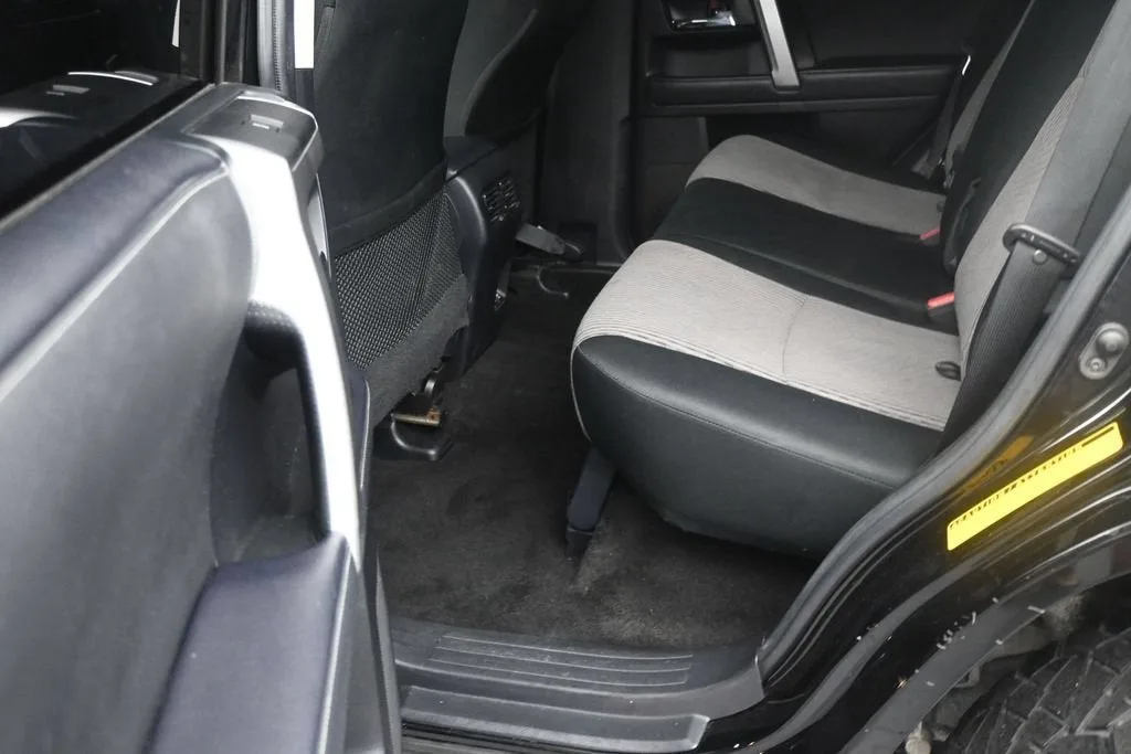 2021 Toyota 4Runner SR5 photo 12