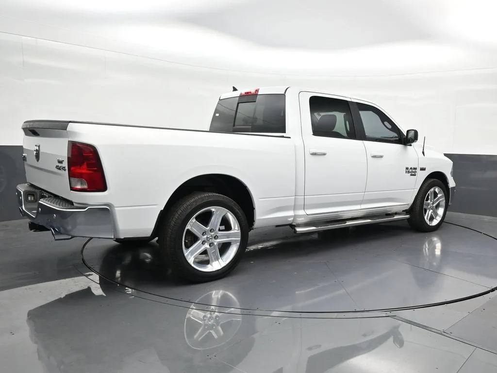 2019 RAM 1500 Classic Big Horn Crew Cab 4x4 6'4" Box photo 5