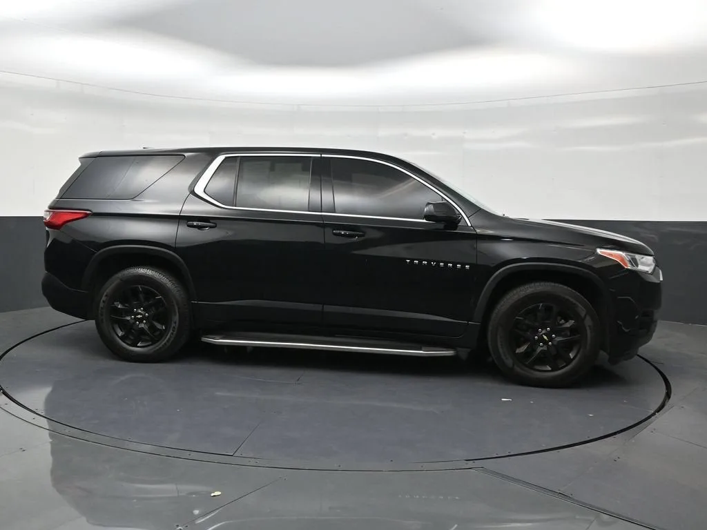 2020 Chevrolet Traverse LS photo 6
