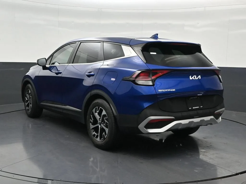 2024 Kia Sportage EX photo 3