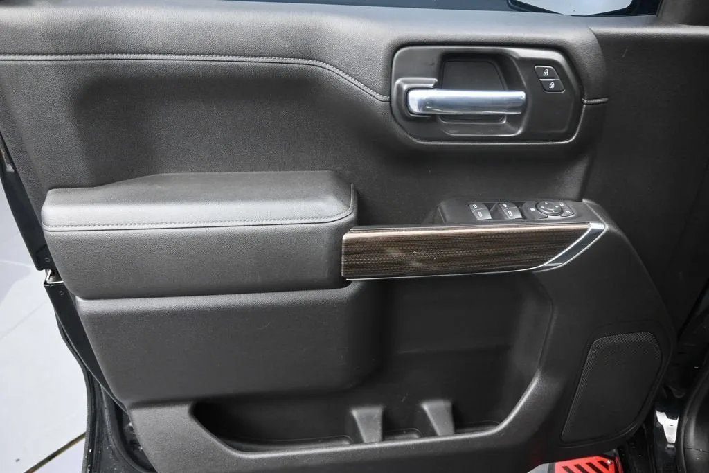 2021 Chevrolet Silverado 1500 LT photo 11