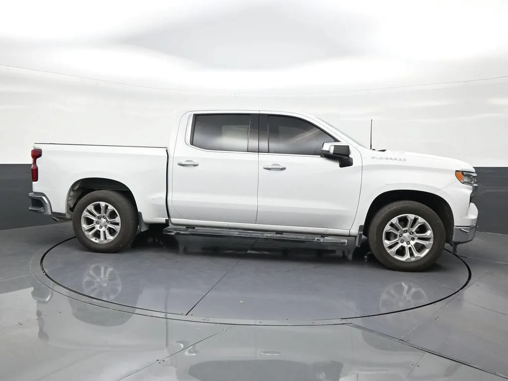 2022 Chevrolet Silverado 1500 LTZ photo 6