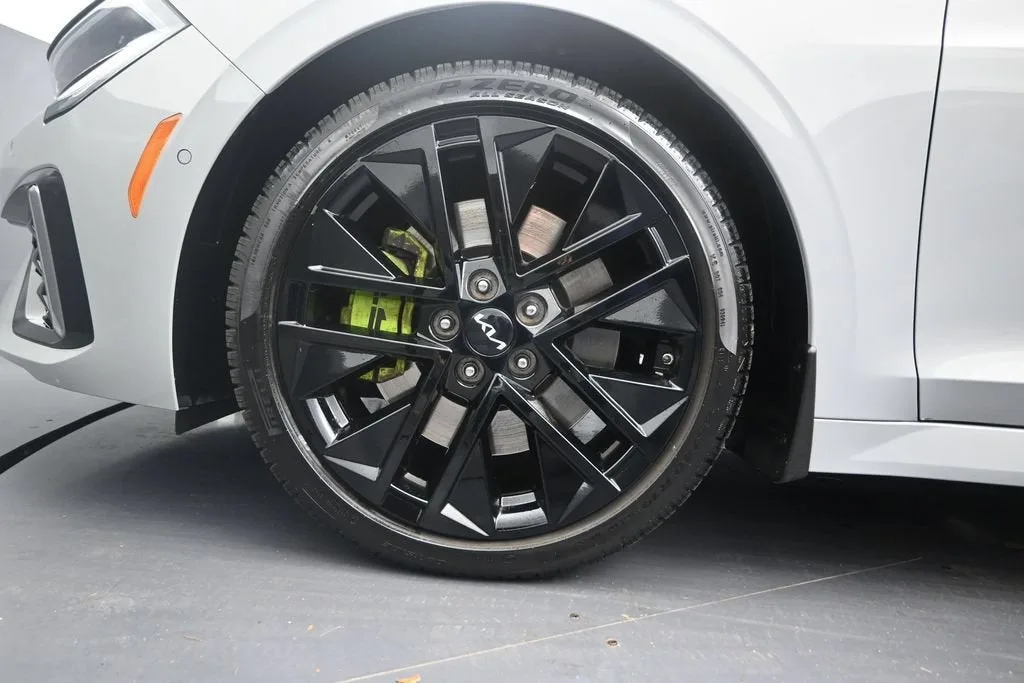 2026 Kia K5 GT photo 10