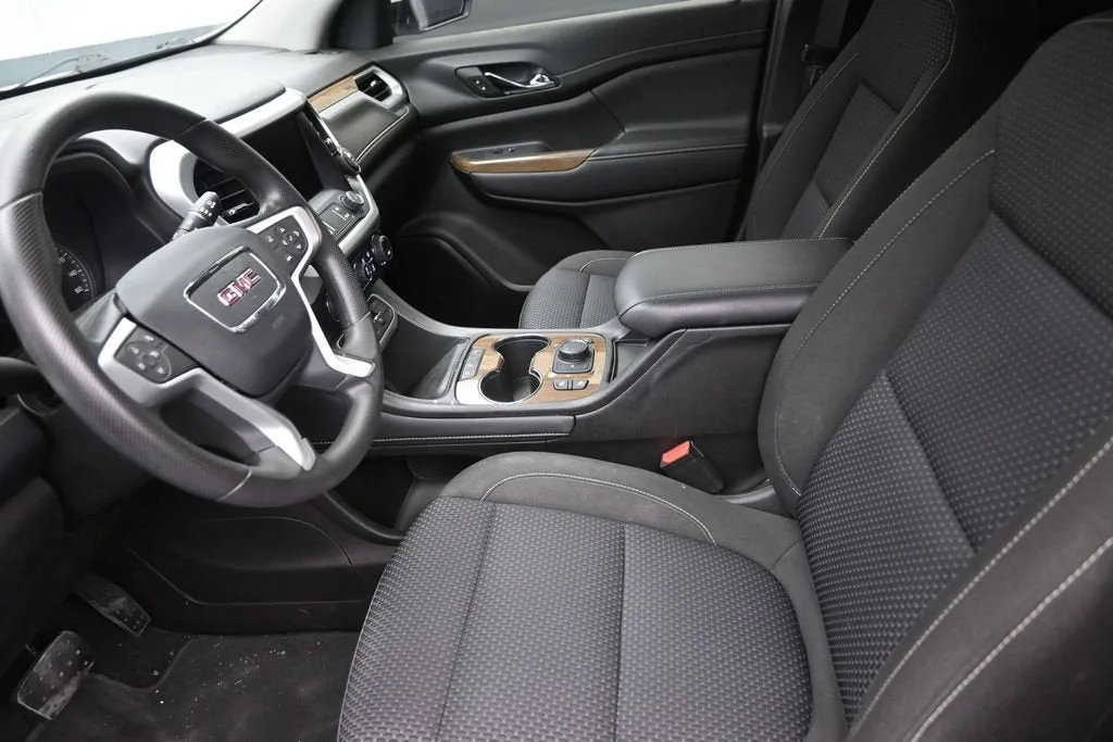2022 GMC Acadia SLE photo 12