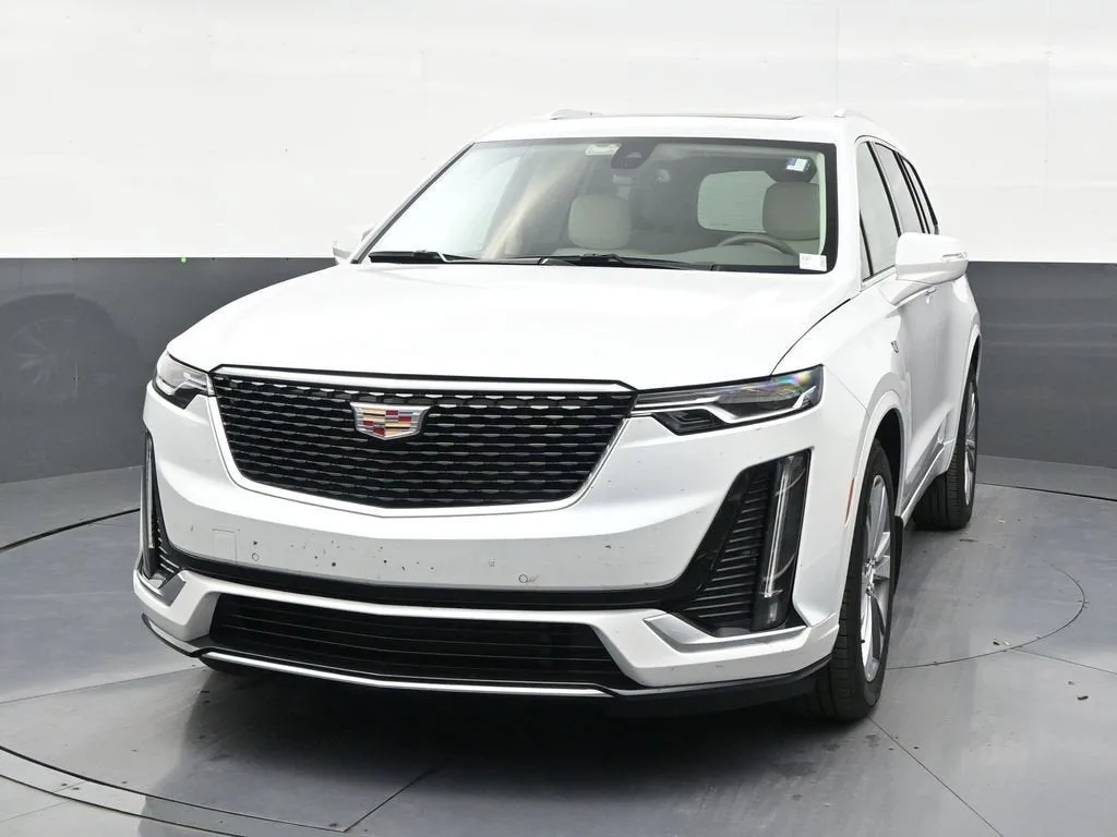 2025 Cadillac XT6 Premium Luxury photo 8