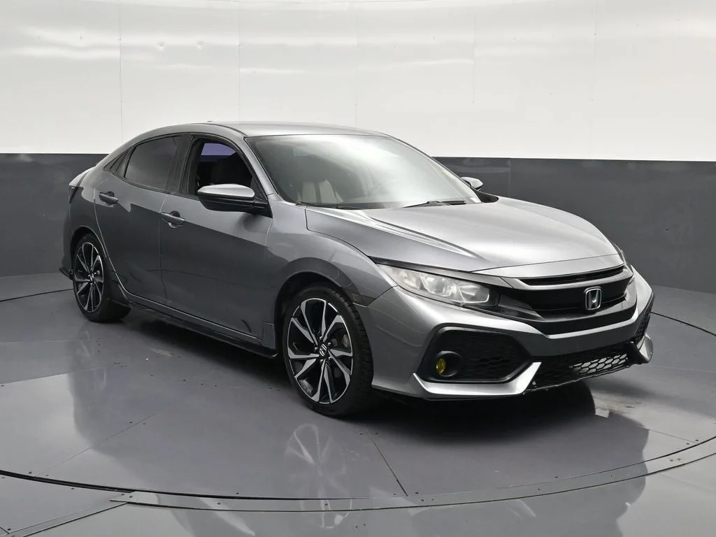 2018 Honda Civic Sport photo 5