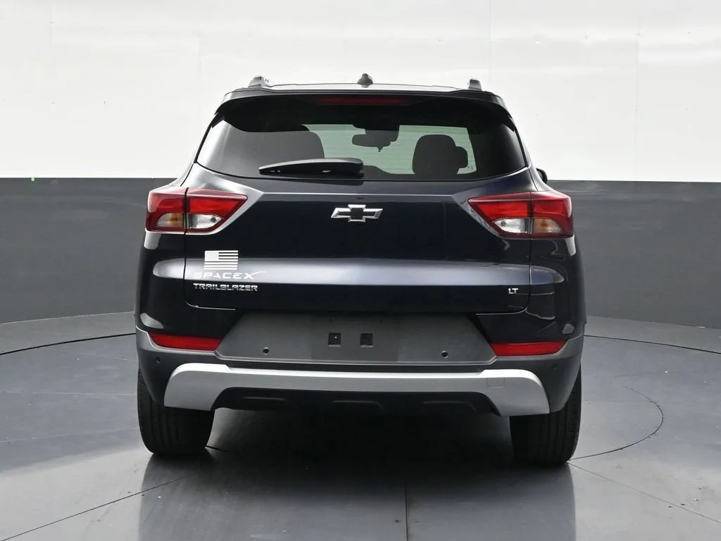 2021 Chevrolet Trailblazer LT photo 4