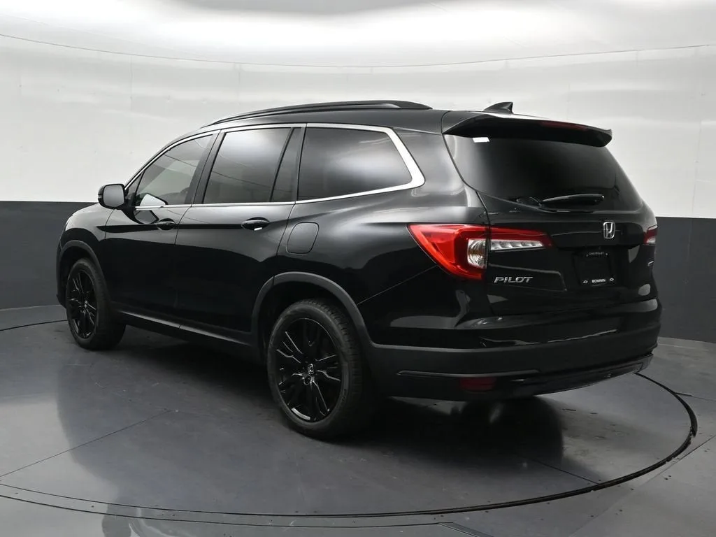 2021 Honda Pilot 2WD Special Edition photo 3