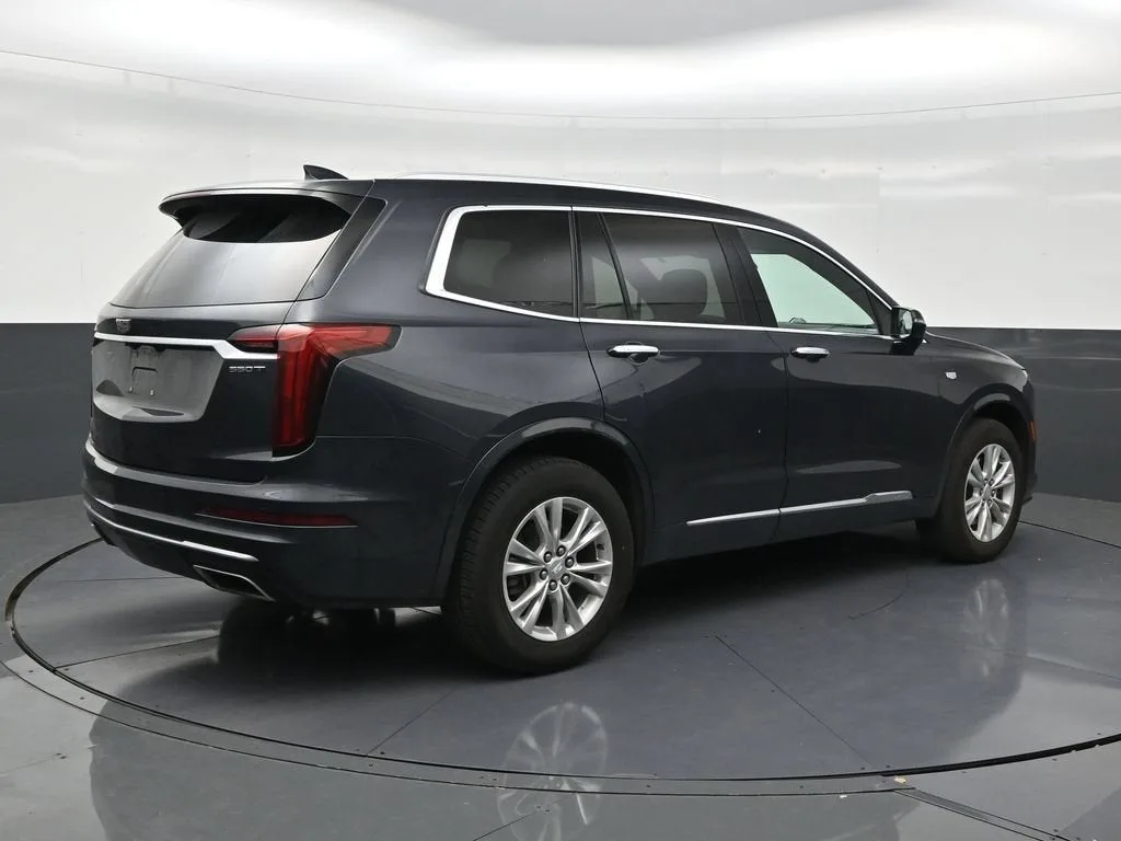 2023 Cadillac XT6 Luxury photo 5