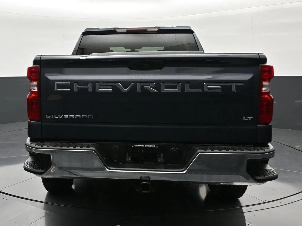 2021 Chevrolet Silverado 1500 LT photo 4