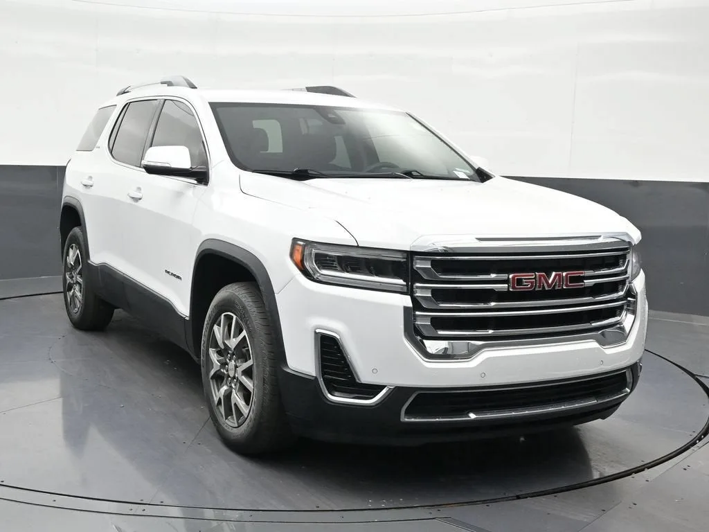 2022 GMC Acadia SLE photo 8
