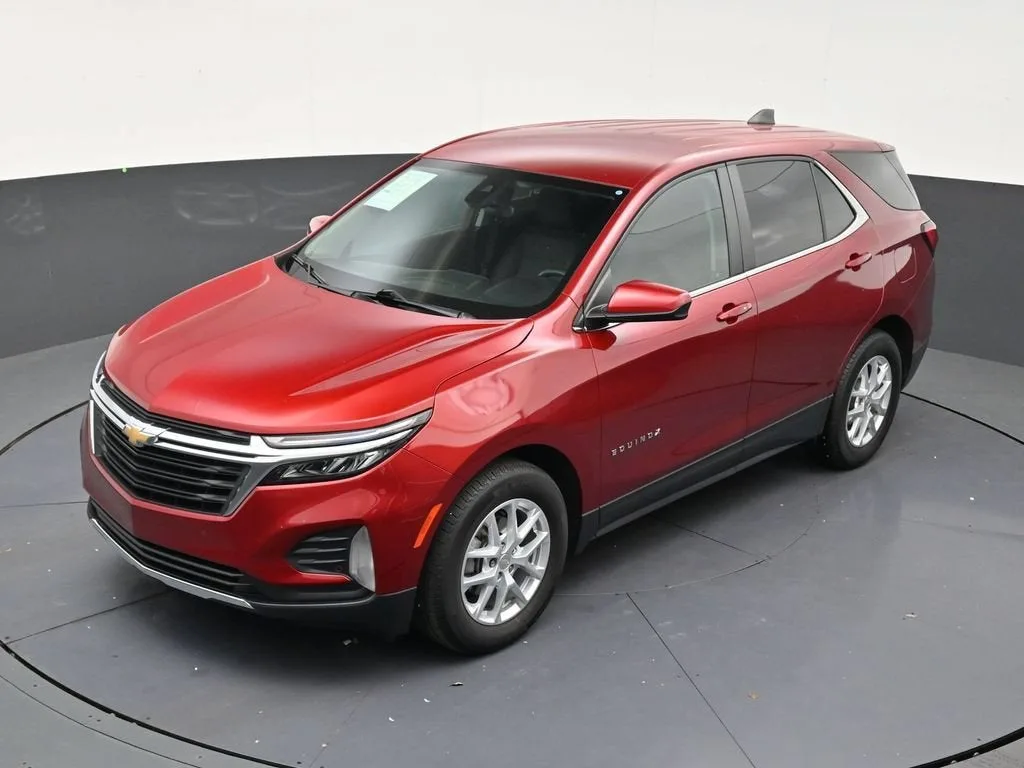 2023 Chevrolet Equinox LT photo 12