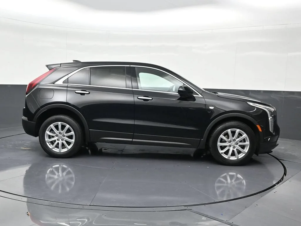 2022 Cadillac XT4 Luxury photo 6