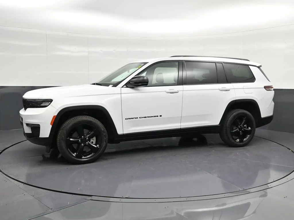 2025 Jeep Grand Cherokee L Limited photo 7