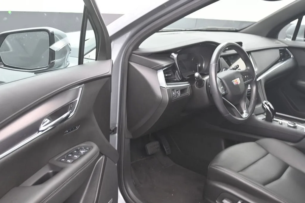 2024 Cadillac XT6 Luxury photo 11