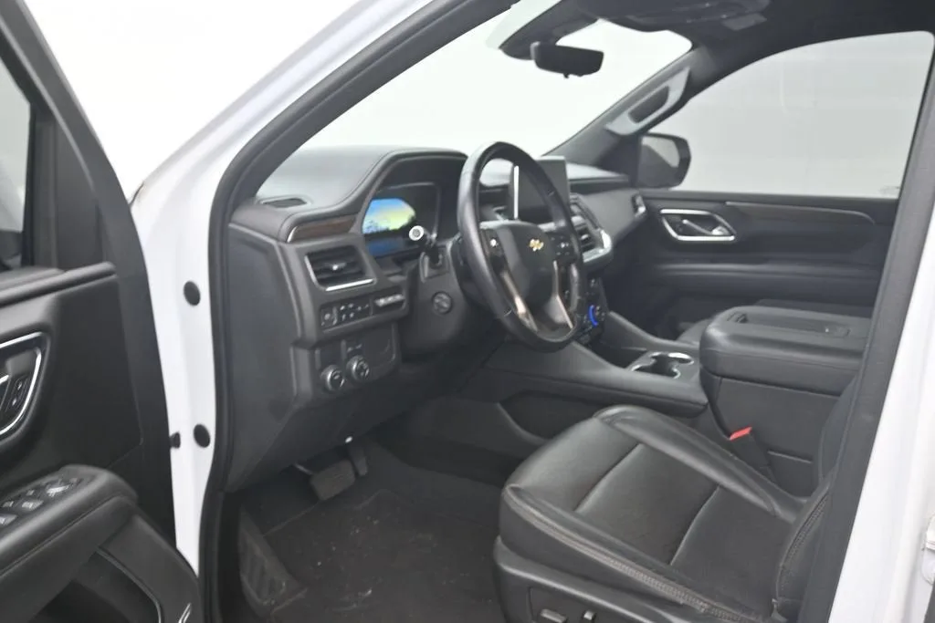 2022 Chevrolet Suburban High Country photo 10